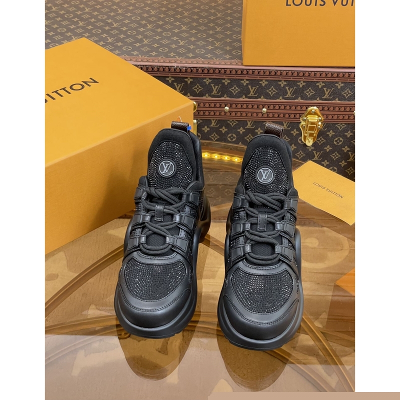 l**is V*t*n sneakers